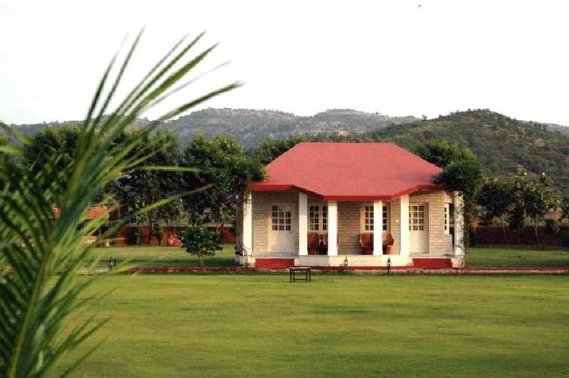 Tiger Den Resort Khilchīpur Εξωτερικό φωτογραφία