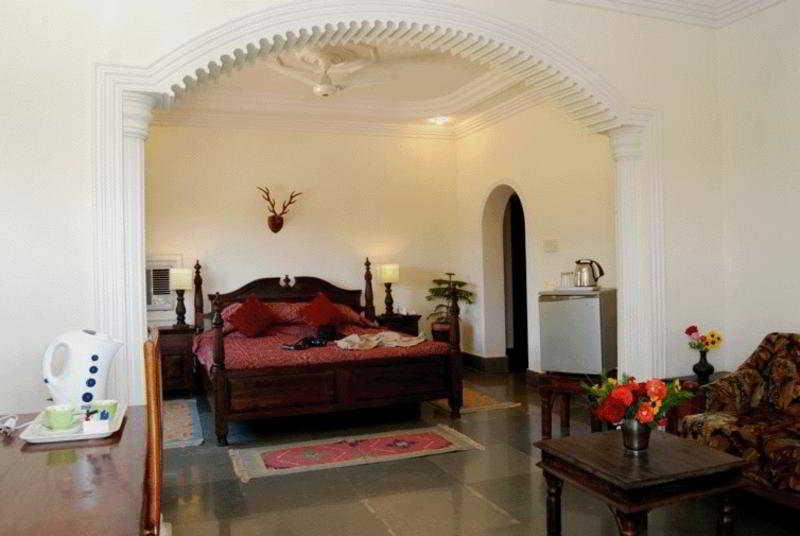 Tiger Den Resort Khilchīpur Εξωτερικό φωτογραφία